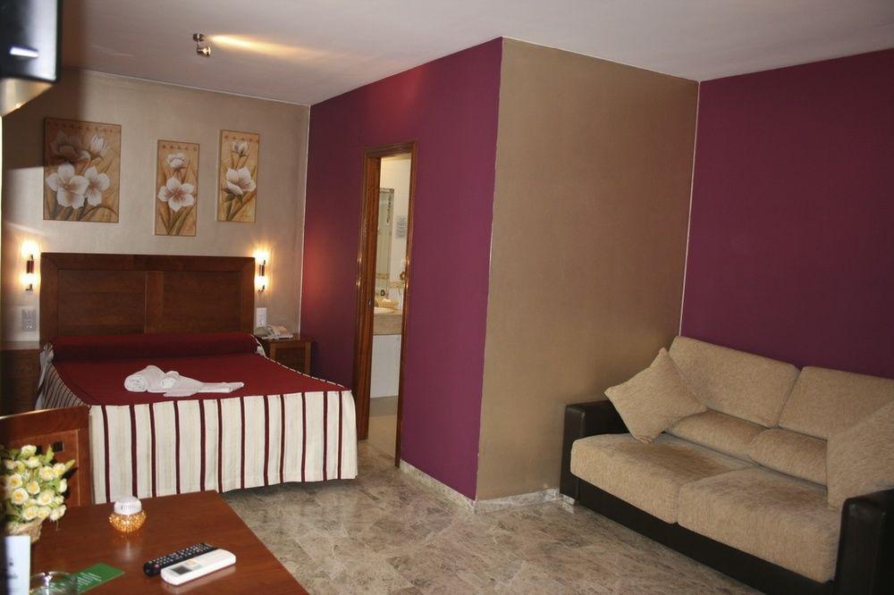 Apartamentos La Fuente Kordoba Zewnętrze zdjęcie